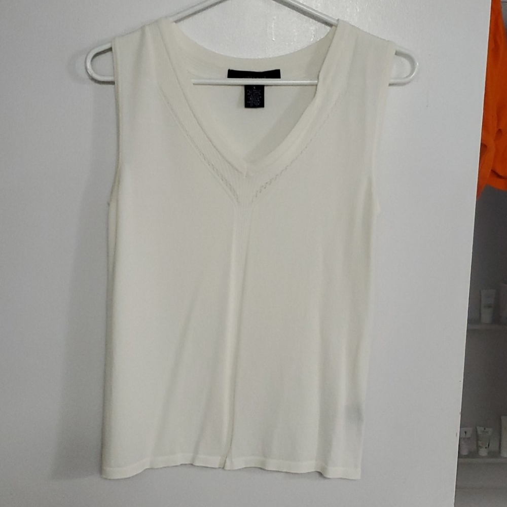 Jones New York sleeveless top